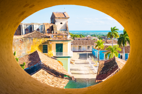 Trinidad Kuba Blick durch ein Fenster
